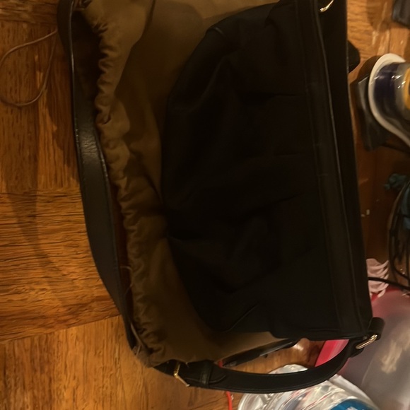 This bag is beautiful but time to go no low ballers please - Picture 5 of 7